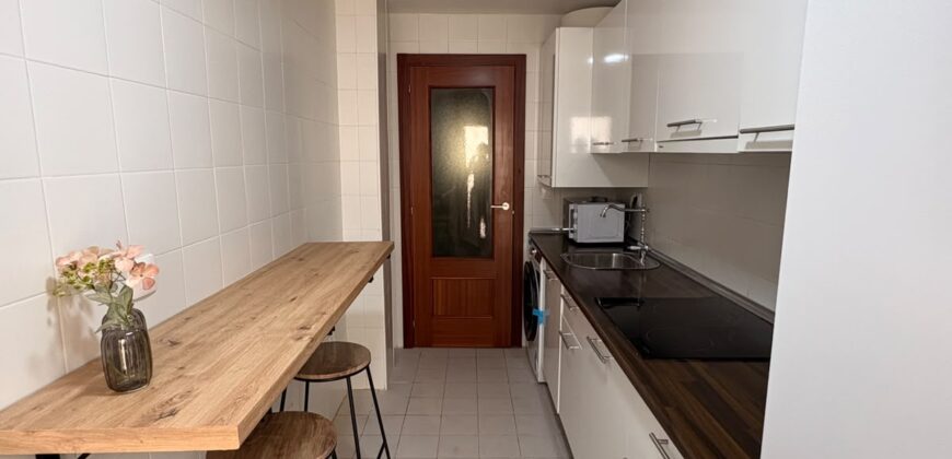 APARTAMENTO REFORMADO CON GARAJE