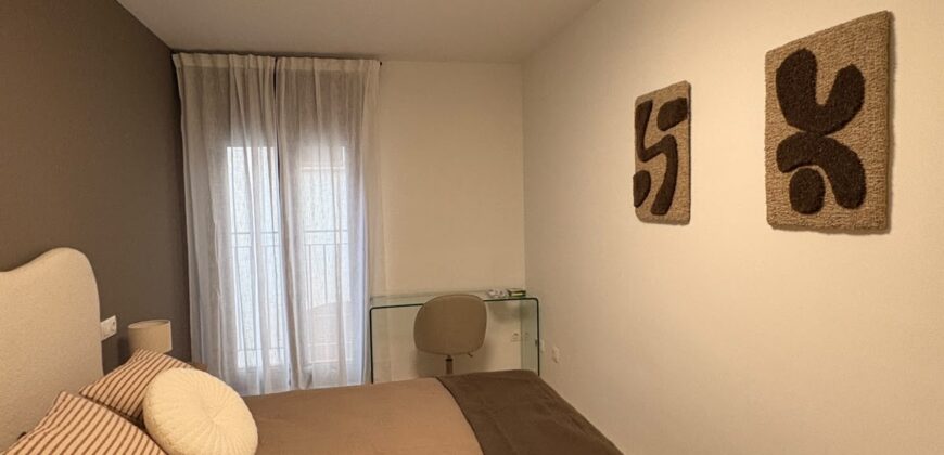 APARTAMENTO REFORMADO CON GARAJE